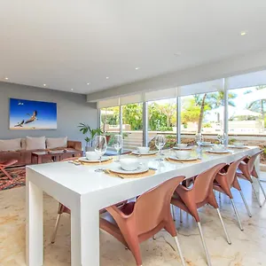 Gorgeous Magia Beachside By Moskito Apartamento